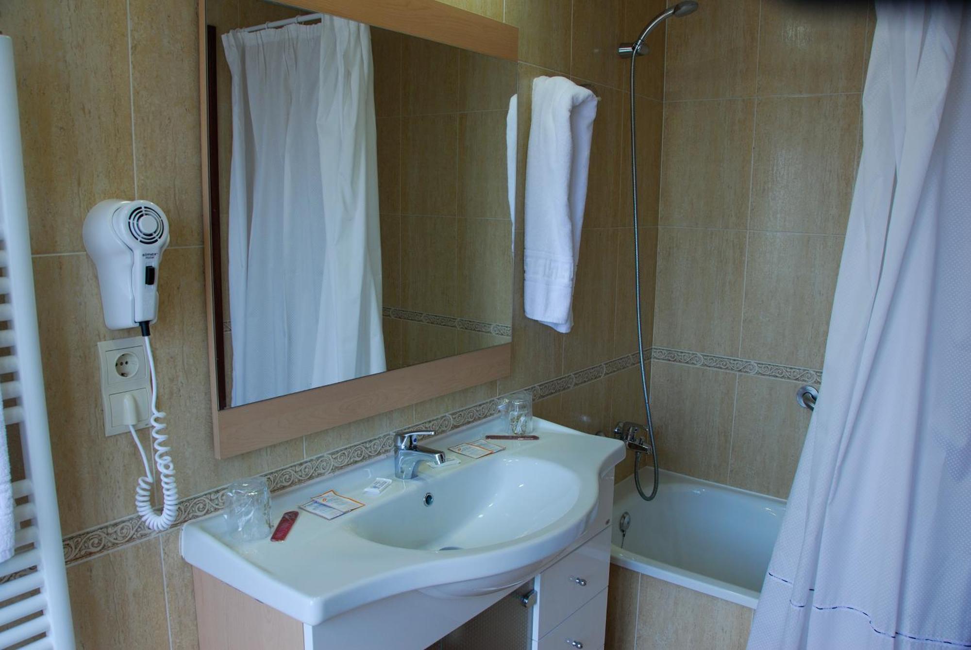 Hotel Balneari De Vallfogona De Riucorb Eksteriør bilde